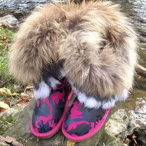 Lil’ Leotie Sheepskin Girls’ Boot